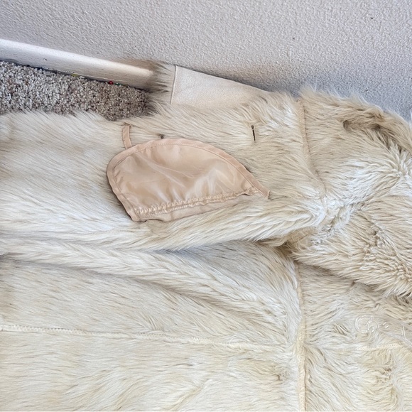 Beige Faux Suede Faux Fur Trim Button Front Penny Lane Coat Women's Large warm - Picture 12 of 13